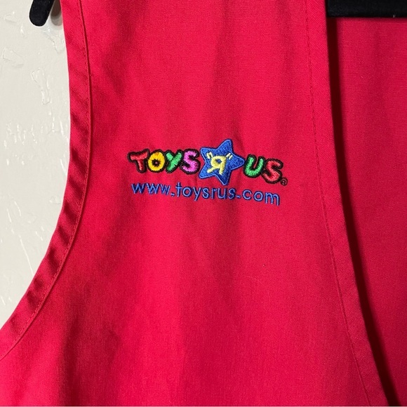 Toys R Us Original Red Employee Vest With Logo‎ Stitching Size Medium - Picture 3 of 8